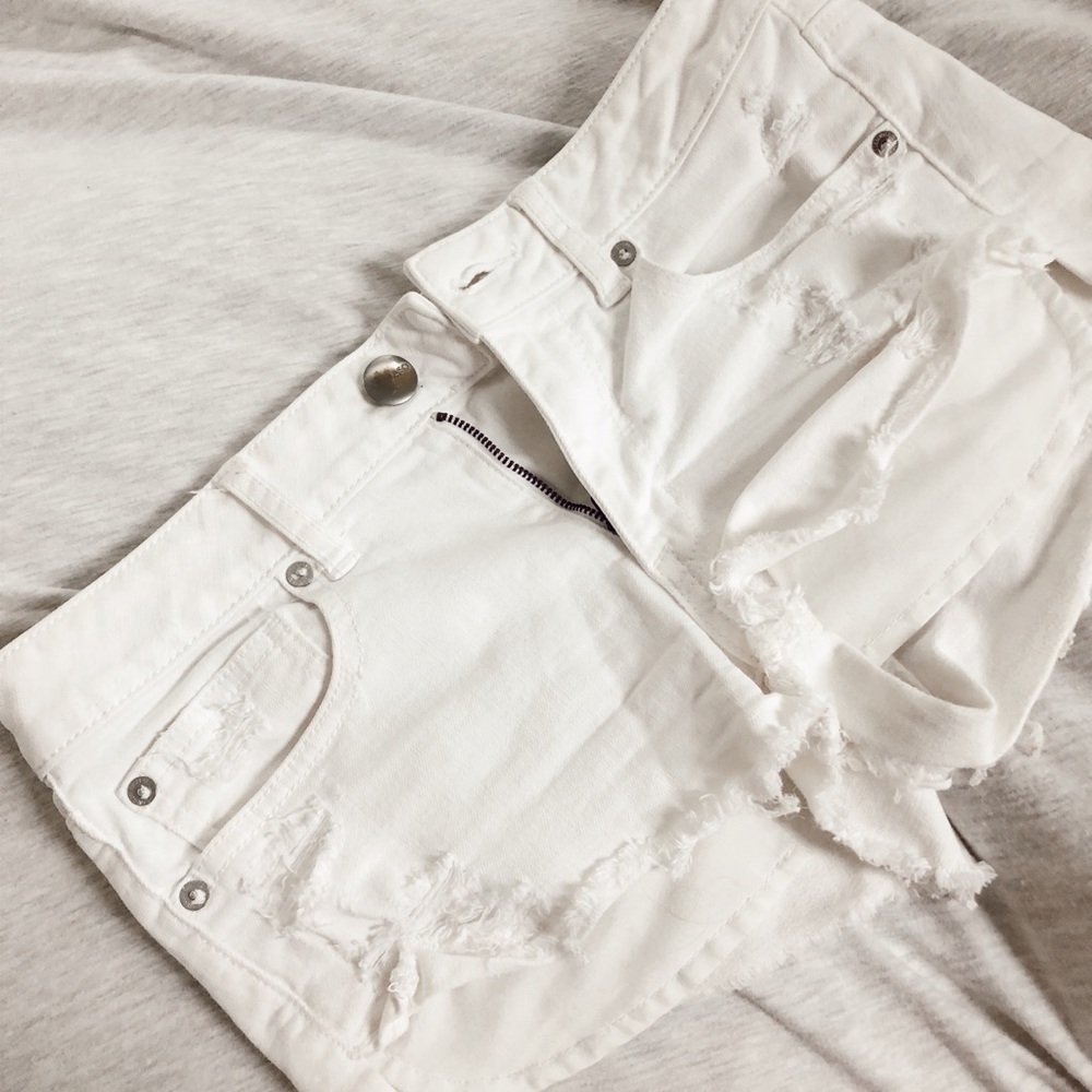 Abercrombie low rise white jean shorts